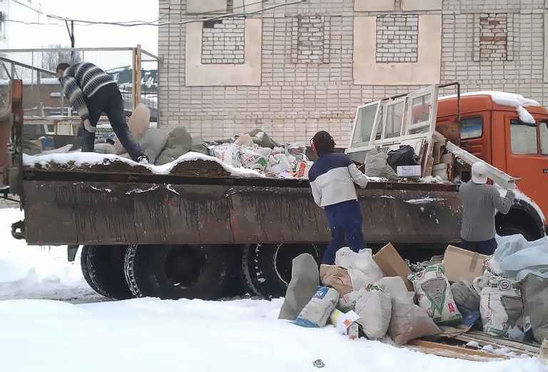 Вывоз мусора по Саратову