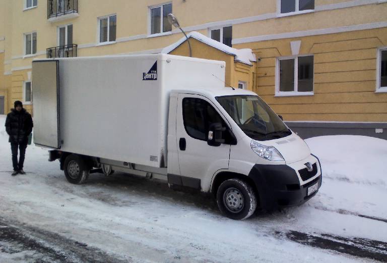 Заказ машины переезд перевезти диван из Москва в Подольск
